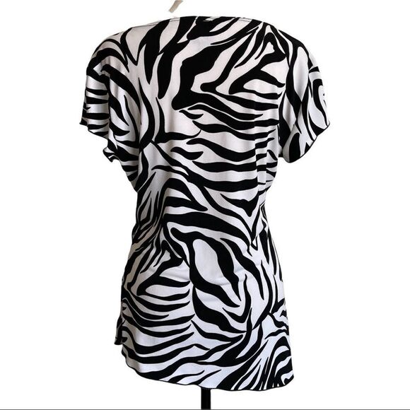 Suzie in the City Black and‎ White Zebra Print Asymmetrical Top - Large - Picture 8 of 8